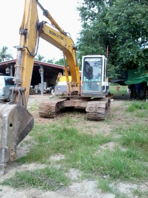 รถเก่าในฝากขาย pc 120-5 สนใจโทร 082-7211671 อี๊ด สองห้อง