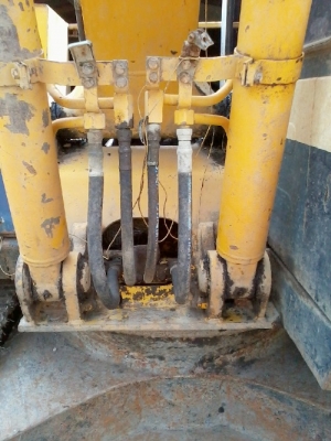 รถเก่าในฝากขาย pc 120-5 สนใจโทร 082-7211671 อี๊ด สองห้อง