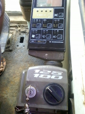 รถเก่าในฝากขาย pc 120-5 สนใจโทร 082-7211671 อี๊ด สองห้อง