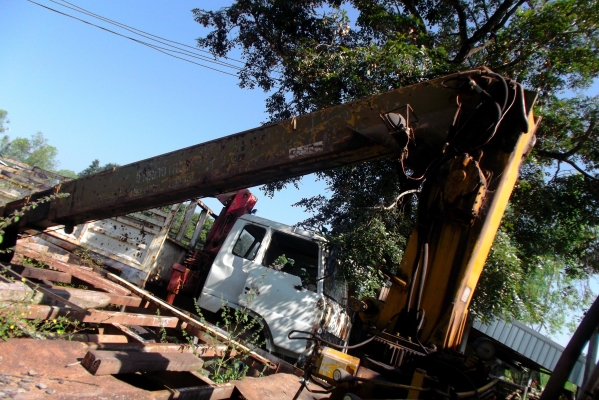 ขายด่วนรถ6ล้อFFเครือง185แรงม้าติดเครน3ตันเบรดทิฟฟี่