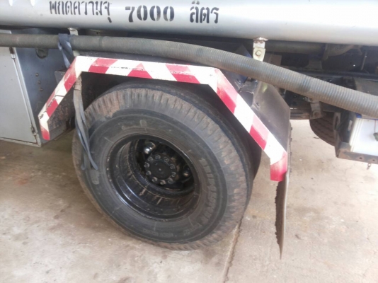 ขายรถ 6 ล้อ บรรทุกน้ำมัน
