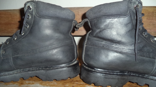 Caterpillar size 44  EUR stock no.wc74177-309 WALKING MACHINES