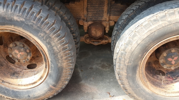 ขายด่วนไอ้หลงสองเพลาดั้มราคาโคตรถูก MITSUBICHI FN225 สภาพเดิมสุดๆรีบจองเลยโทร 0801515451