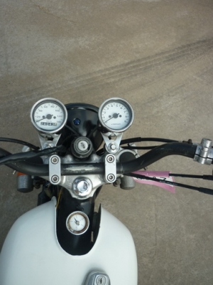ขาย SR 400 ดูรถแถวไบเทคบางนาครับ