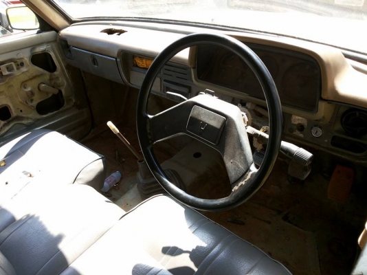 ***ขายแล้วครับขอบคุณ Truck2hand  ขายกระบะตอนเดียว เข้าไร่เข้าสวน TOYOTA LN40 ม้ากระโดด ดีเซล5ขอ เครื่องดีติดง่าย เกียร์ดี ช่วงล่างคัสซีเก็บมา ดามบนล่าง กระบะดีมีผุบ้าง แถมหลังคา ยางพอใช้ ภายในเก๋งดีผุนิดๆ เข้าไร่เข้าสวน ใช้งานได้ ขายตามสภาพ ทะเบียนขาดหลาย