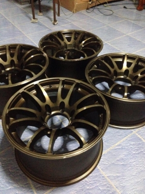 ขายล้อ RZ1 ขอบ17 6รู กว้าง8-9  ถูกๆครับ