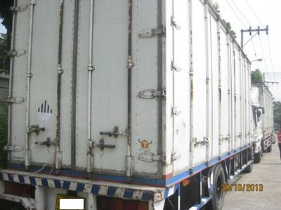 ขายหกล้อ Mega 212 ปี 48 ตู้สิบบาน 7.2 m รถสวยสภาพดี โทร 088-4501277 ขายหกล้อ Mega 212 ปี 48 ตู้สิบบาน 7.2 m รถสวยสภาพดี โทร 088-4501277