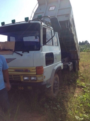 รถฮีโน่ 6 ล้อดั้ม FD174B 185 แรงม้า  ( รถประกอบ )  สนใจติดต่อ 081 - 6079515