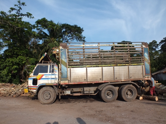 HINO JMC   ติดต่อปารวี  โทร 0839686255