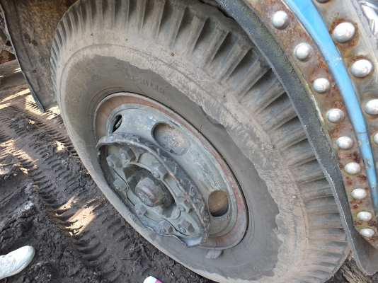 HINO JMC   ติดต่อปารวี  โทร 0839686255