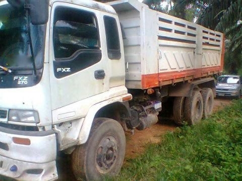 รถอีซูซุ 10 ล้อดั้ม FXZ 270 แรงม้า  ( ขายแม่ , ลูก )   สนใจติดต่อ 081 - 6079515