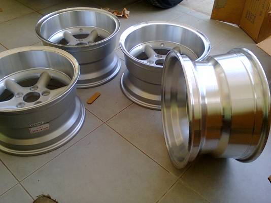 R15X8.5 ET-34 5/114เหลือชุดสุดท้ายราคาเซล์ครับ R15X8.5 ET-34 5/114เหลือชุดสุดท้ายราคาเซล์ครับ