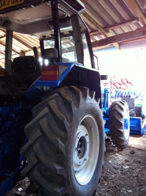 ขายฟอร์ด. Newholland 7740 turbo สภาพใหม่มาก