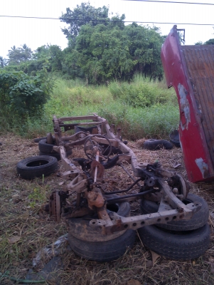 ขายแชสซี+ทะเบียน ขาดปี57 Toyota LN 56