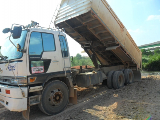 Hino FM3M วางเครื่อง P11C เกียร์อีตั้น พร้อมพ่วง 3 คาน ลงเล่มแล้ว