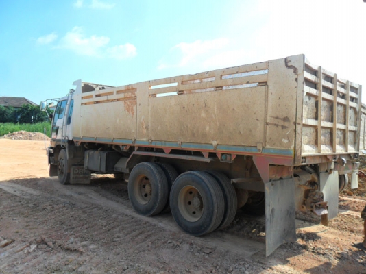 Hino FM3M วางเครื่อง P11C เกียร์อีตั้น พร้อมพ่วง 3 คาน ลงเล่มแล้ว