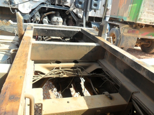 Hino FM3M วางเครื่อง P11C เกียร์อีตั้น พร้อมพ่วง 3 คาน ลงเล่มแล้ว