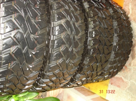 ขายยาง Maxxis Bighorn 245 x 75 x 16 ขายยาง Maxxis Bighorn 245 x 75 x 16