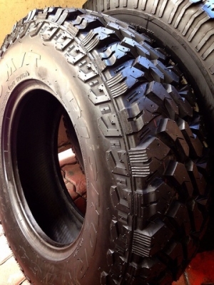 ขายยาง Maxxis Bighorn 245 x 75 x 16 ขายยาง Maxxis Bighorn 245 x 75 x 16