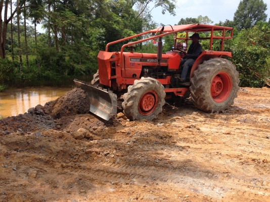 ขาย KUBOTA M8030 อยากซื้อเท่าไหร่ต่อรองได้ครับ