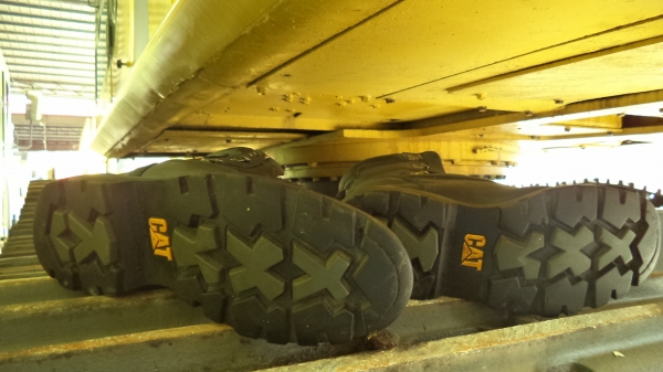 Caterpillar size 45 EUR Caterpillar size 45 EUR