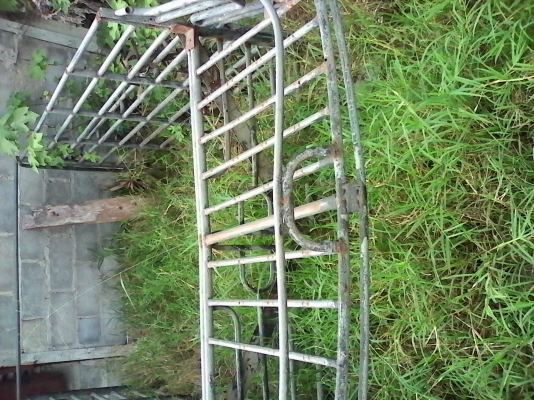 ขายคอกกระบะบิ๊กเอ็มสีเทา