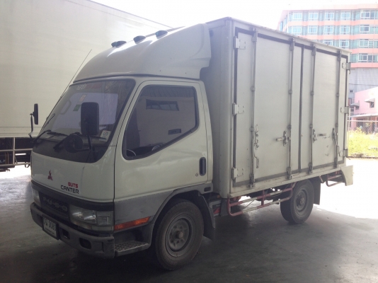 รถบรรทุก 4 ล้อ ตู้ 6 บาน ไม่ติดเวลา Mitsubishi Fuso
