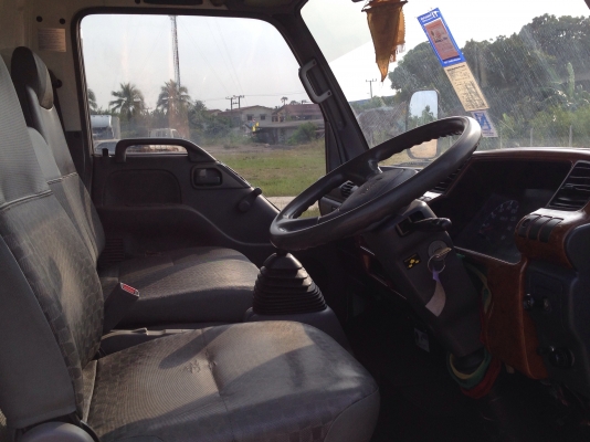 6ล้อNQR 175 HPยาว5.50ม