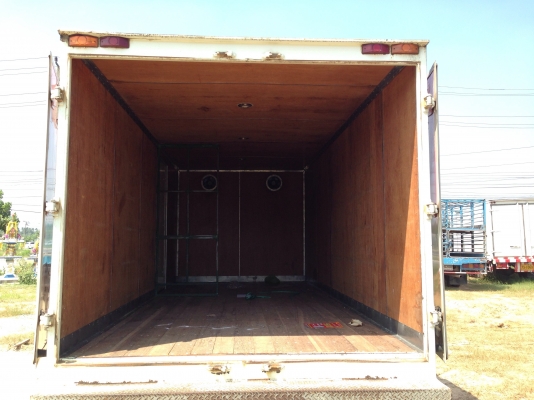 6ล้อNQR 175 HPยาว5.50ม