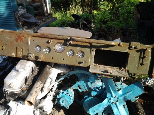 ขายแผงหน้าปัดรถจิ๊ป หายากนะครับ เอาไว้แจ่งรถจิ๊ปทุกยี่ห้อครับ