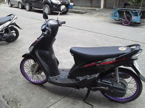 mio ลายจีน ปี 49 สีดำ ล้อน้ำเงิน รถเดิมๆ ชุดสีสวย เครื่องแน่นๆ ไม่มีหลวม ไม่ควันขาว เอกสารชุดโอนครบ mio ลายจีน ปี 49 สีดำ ล้อน้ำเงิน รถเดิมๆ ชุดสีสวย เครื่องแน่นๆ ไม่มีหลวม ไม่ควันขาว เอกสารชุดโอนครบ