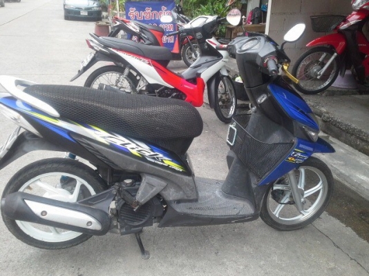 ขายถูกๆ click ปี 50 ล้อแม็กซ์ขาว สีน้ำเงิน ดำ เครื่องเดิมๆแน่นๆ มีเล่ม เอกสารครบ ขายถูกๆ click ปี 50 ล้อแม็กซ์ขาว สีน้ำเงิน ดำ เครื่องเดิมๆแน่นๆ มีเล่ม เอกสารครบ