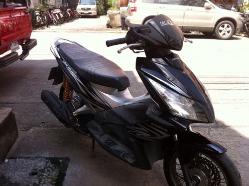 airblade ปี 50 สีเทา ดำ รถบ้าน เครื่องเดิมๆ แน่นๆ ไม่หลวม ไม่มีควันขาว เอกสารครบ คุ้มแน่นอน airblade ปี 50 สีเทา ดำ รถบ้าน เครื่องเดิมๆ แน่นๆ ไม่หลวม ไม่มีควันขาว เอกสารครบ คุ้มแน่นอน