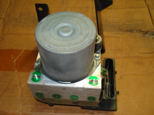 ขายปั้มabs isuzu dmax