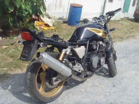 เพื่อนฝากขาย Honda cb400 อินวอย ปี93 ราคา32000 ด่วนๆ