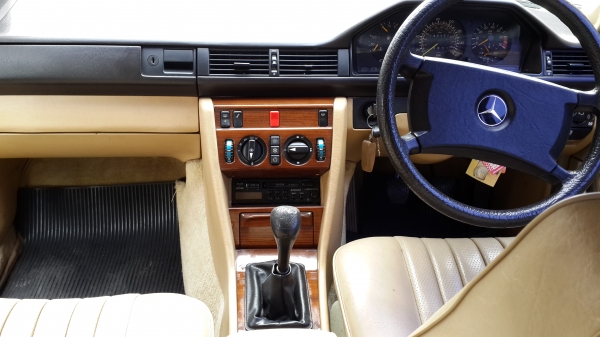 ขายถูกรถเบนซ์230e