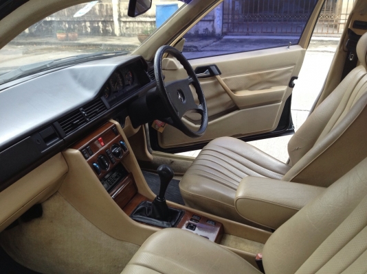 ขายถูกรถเบนซ์230e