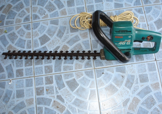 ขายเลื่อยตัดหญ้าไฟฟ้า Bosch PHS 46 G 380w