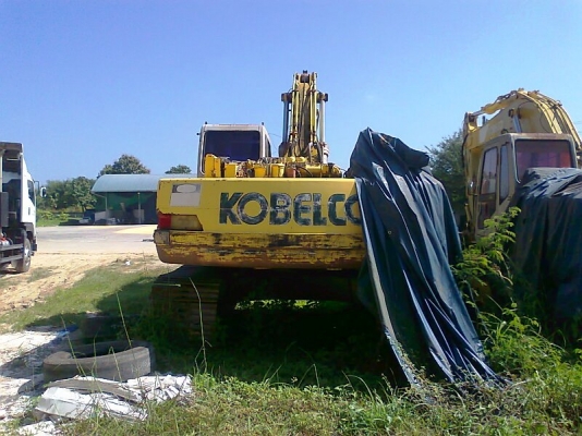 รถแบคโฮ KOBELCO SK300 M3 เอวแน่น ช่วงล่าง 95\% รถมีทะเบียน ราคาต่อรองได้