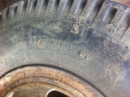 ยางรถบรรทุก 6 ล้อ ยี่ห้อ Bridgestone แท้ 825-16