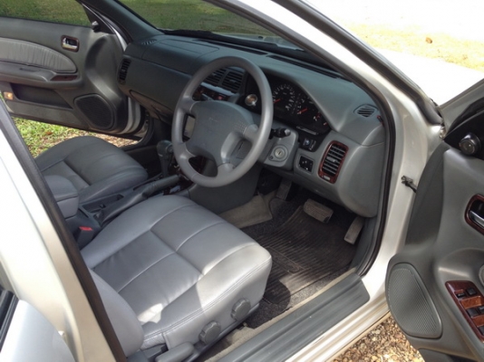 nissan Cefiro 2.0VQ ปี01 แก๊สหัวฉีด แม็ก18ยางปี13 รถสวยช่วงล่างแน่นเครื่องดี