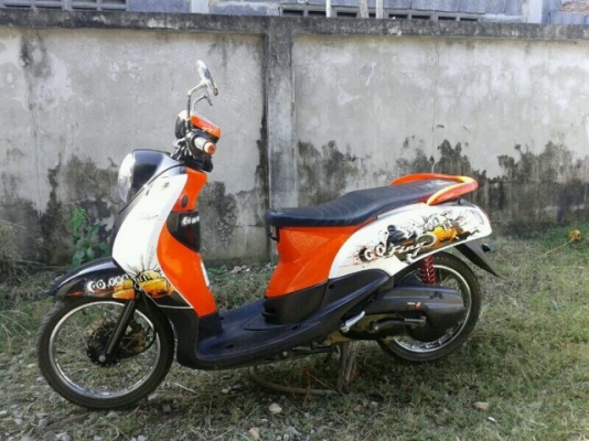 Yamaha Fino สีขาว ส้มดำ สวยเครื่องดีมาก