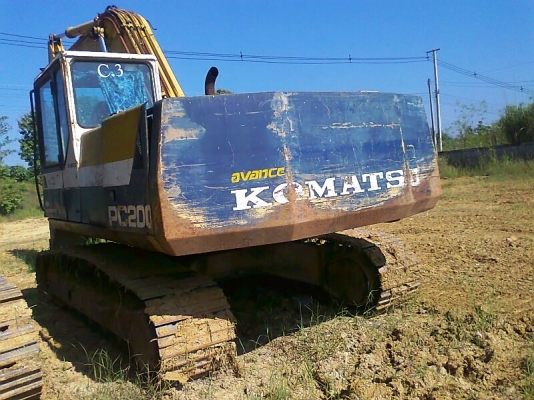 รถขุด KOMATSU PC200-5 รถสวย สีเดิม ๆ.