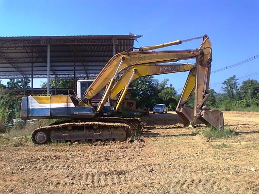 รถขุด KOMATSU PC200-5 รถสวย สีเดิม ๆ.