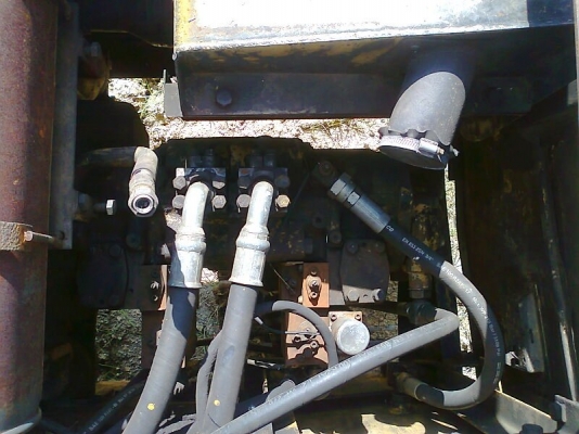 รถขุด KOMATSU PC200-5 รถสวย สีเดิม ๆ.