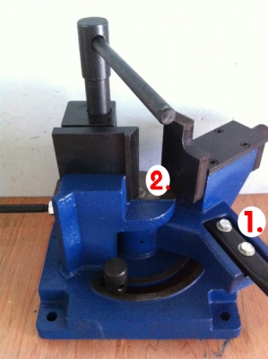 เครื่องดัดเหล็กแบบมือโยก ราคา 6200 บาทรุ่น LS002 ดัดฉาก เครื่องดัดเหล็กแบบมือโยก ราคา 6200 บาทรุ่น LS002 ดัดฉาก