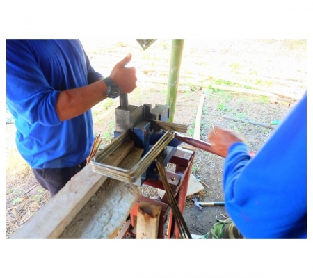 เครื่องดัดเหล็กแบบมือโยก ราคา 6200 บาทรุ่น LS002 ดัดฉาก เครื่องดัดเหล็กแบบมือโยก ราคา 6200 บาทรุ่น LS002 ดัดฉาก