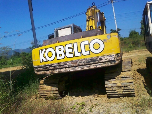 รถขุด KOBELCO SK220 M3 เครื่องเดิม ปั้มเดิม รถสีเดิม ๆ