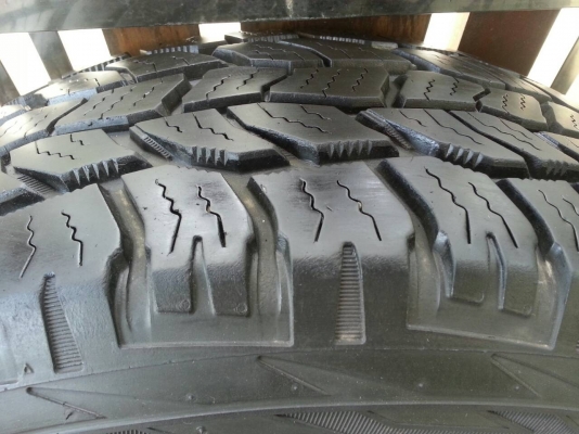 ยางCOOPER  DISCOVERER  265/75/16 ปี12