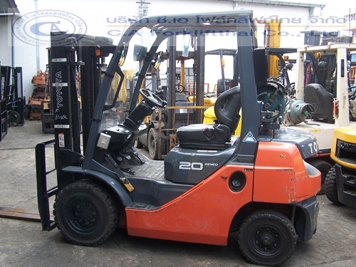 ขาย รถโฟล์คลิฟท์ TOYOTA รุ่น 8FG-20